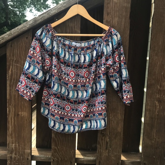 Collective Concepts Off the Shoulder Top - Picture 2 of 4